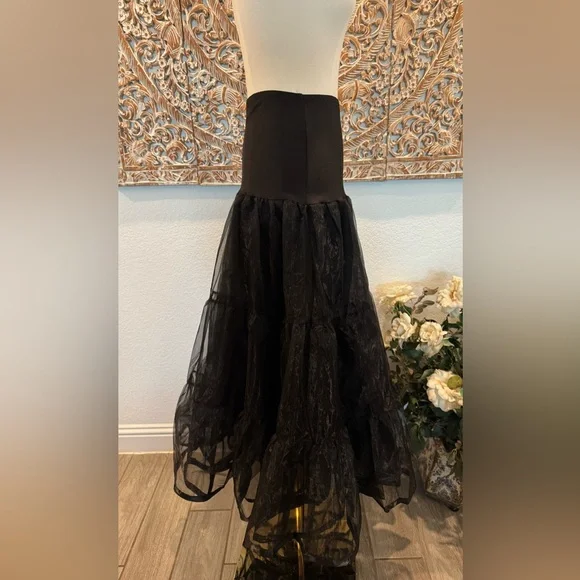 Tulle Petticoat Lightweight Soft Lined High Waist Casual or Costume Maxi Skirt - Picture 6 of 14
